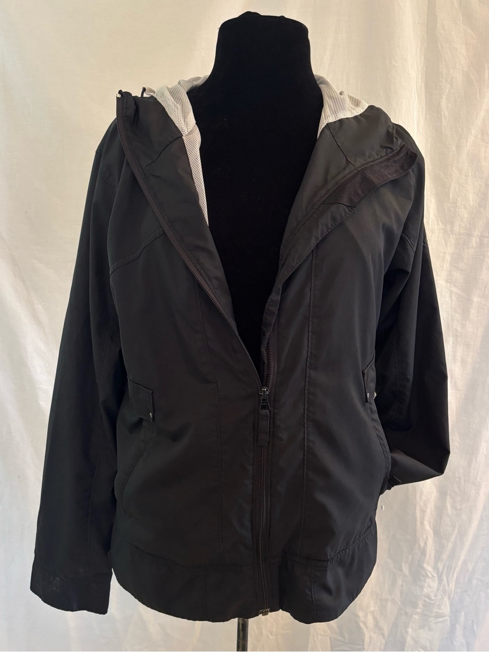 Columbia Black Hooded Windbreaker Jacket Mesh Lined Outdoor Hiking GorpCore L